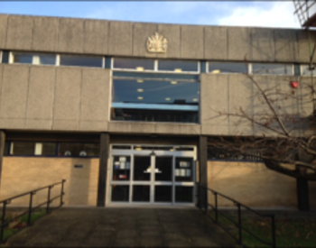 picture of the court or tribunal building