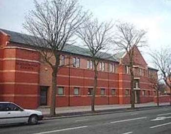 picture of the court or tribunal building