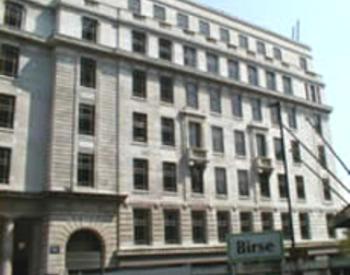 picture of the court or tribunal building
