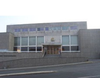 picture of the court or tribunal building