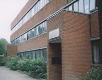 picture of the court or tribunal building