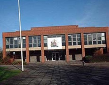 picture of the court or tribunal building