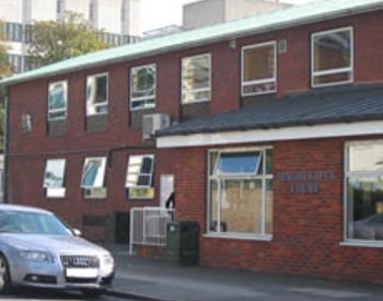picture of the court or tribunal building