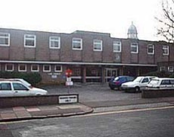 picture of the court or tribunal building