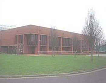 picture of the court or tribunal building