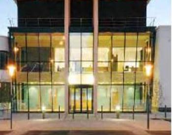 picture of the court or tribunal building