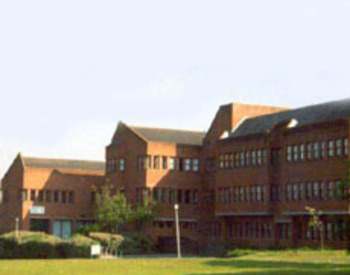 picture of the court or tribunal building