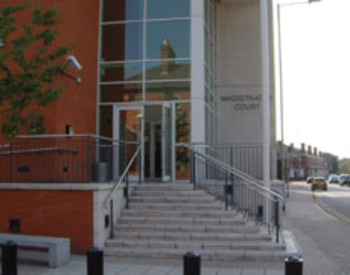picture of the court or tribunal building