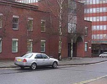 picture of the court or tribunal building