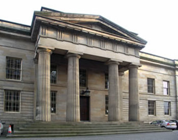 picture of the court or tribunal building