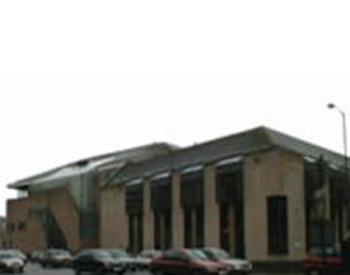 picture of the court or tribunal building