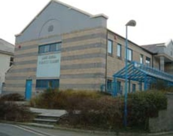 picture of the court or tribunal building