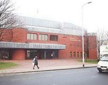 picture of the court or tribunal building