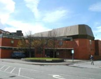 picture of the court or tribunal building