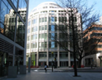 picture of the court or tribunal building