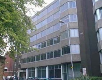 picture of the court or tribunal building
