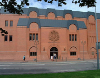 picture of the court or tribunal building