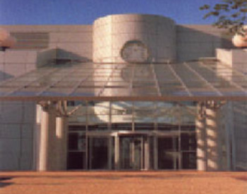 picture of the court or tribunal building